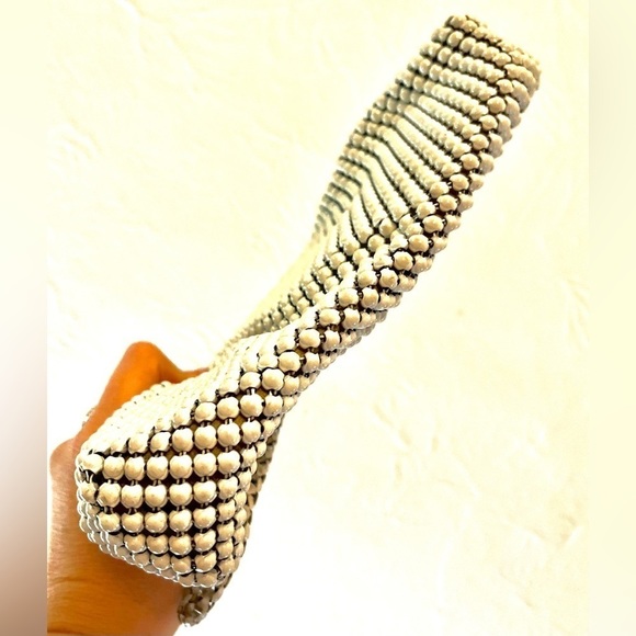 WHITING AND DAVIS CO VINTAGE PEARL HANDBAG WITH GOLDEN SNAP CLOSURE - Picture 7 of 10